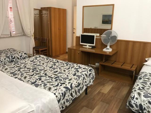 Hotel Lodi Рим Екстериор снимка